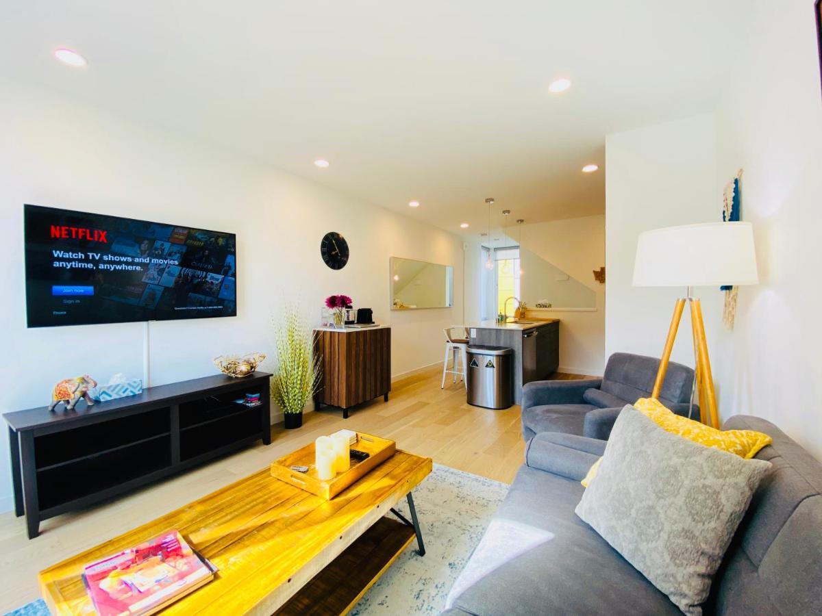 Modern Ballard Townhouse - 92 Walkscore & Rooftop! Seattle Exterior photo