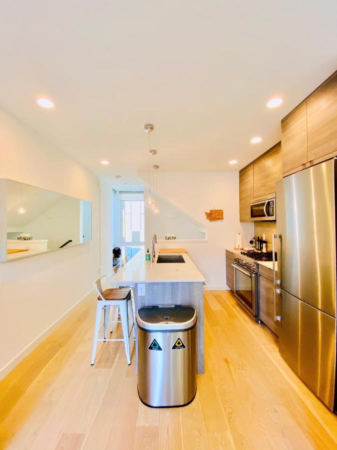 Modern Ballard Townhouse - 92 Walkscore & Rooftop! Seattle Exterior photo